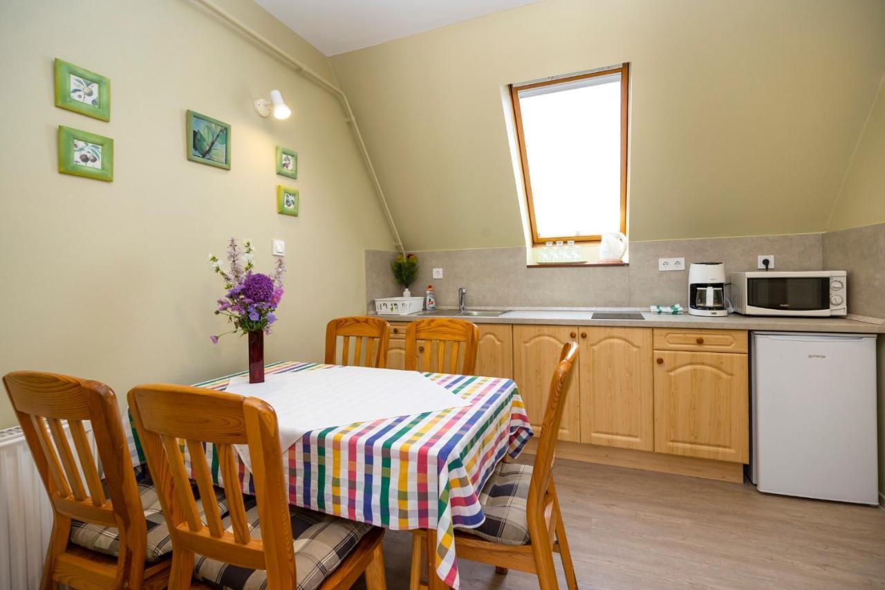 Cecey Apartman Eger Zewnętrze zdjęcie