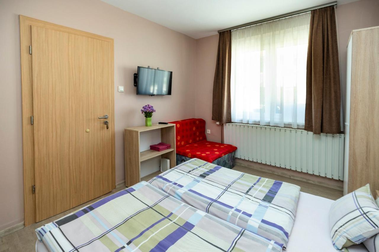 Cecey Apartman Eger Zewnętrze zdjęcie